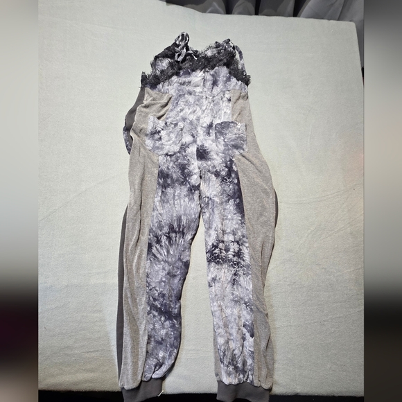 POL Black Tie-Dye Jogger Overalls Size Small EUC PTP 19 Inseam 25 - Picture 4 of 6